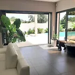 Elegante A Porto-vecchio Avec Piscine Privee *