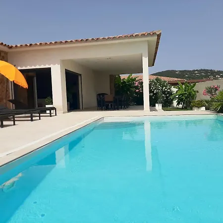 élégante à Porto-vecchio Avec Piscine Privée