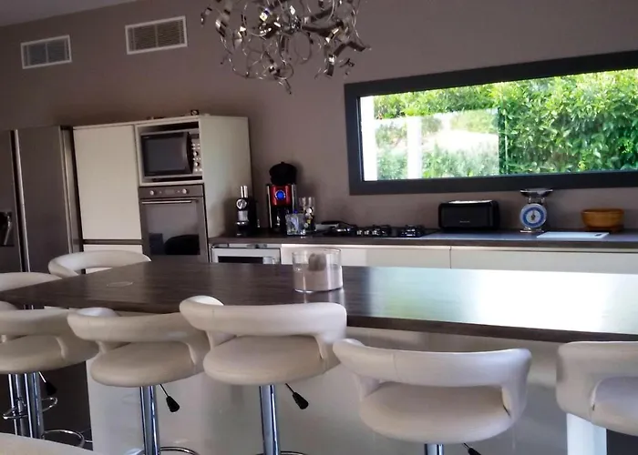 Elegante A Porto-vecchio Avec Piscine Privee ポルトヴェッキオ